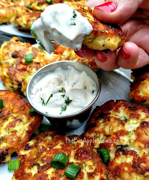Low carb cheesy chicken fritters with yogurt dill dip