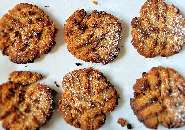 Air Fryer Peanut Butter Cookies