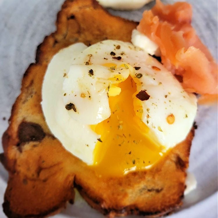Air Fryer Poached Eggs