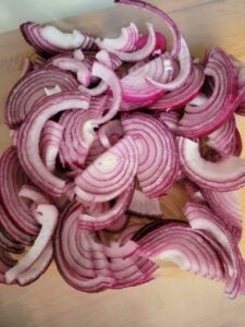 sliced red onions for air frying