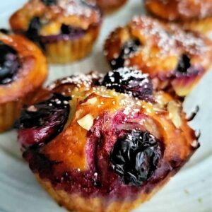 muffins with blueberries