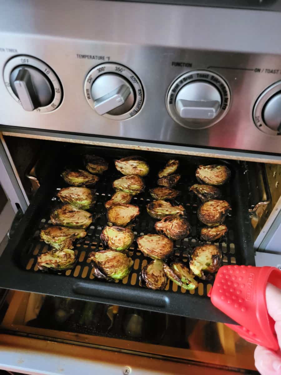 crispy golden brussels sprouts in air fryer